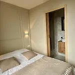 Apartment Moderne Au Pied De La Cathedrale De
