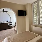 Moderne Au Pied De La Cathedrale De Apartamento Reims