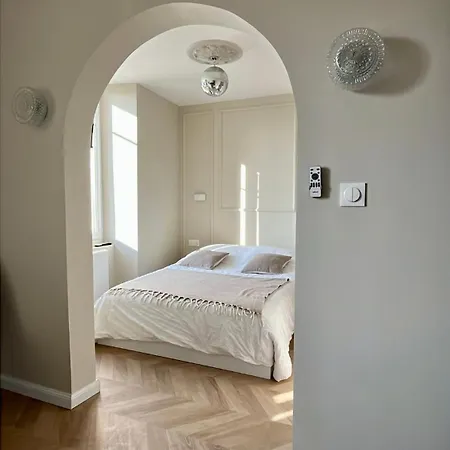 Apartman Moderne Au Pied De La Cathedrale De