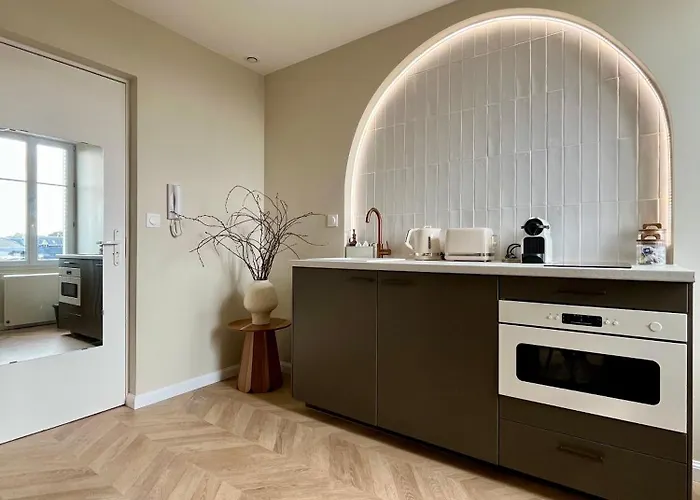 Moderne Au Pied De La Cathedrale De Apartamento